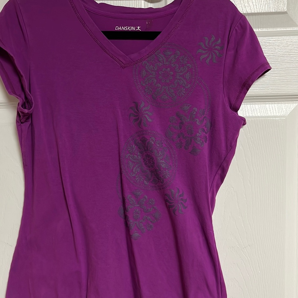 Danskin Tee shirt